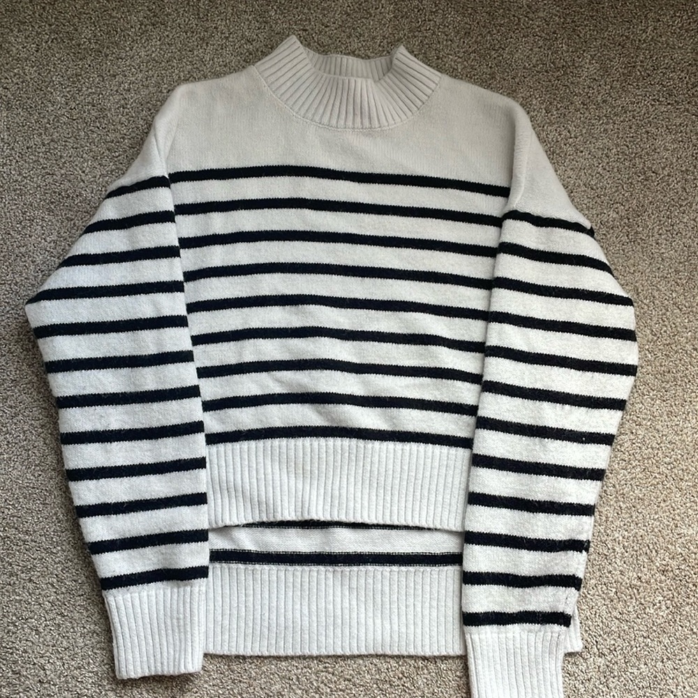Coco & Shay stripped sweater